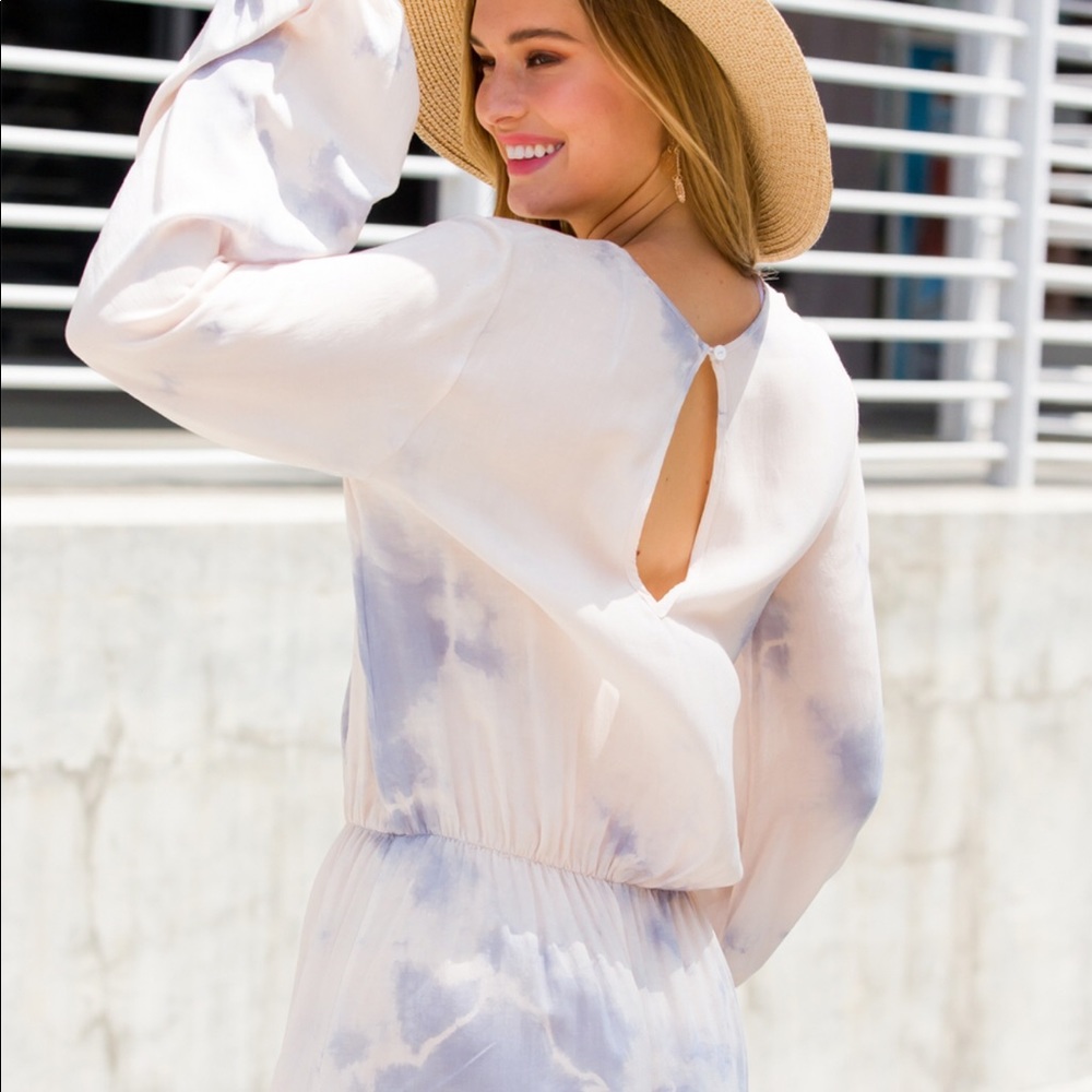 Tie dye V-neck Romper - Picture 5 of 5